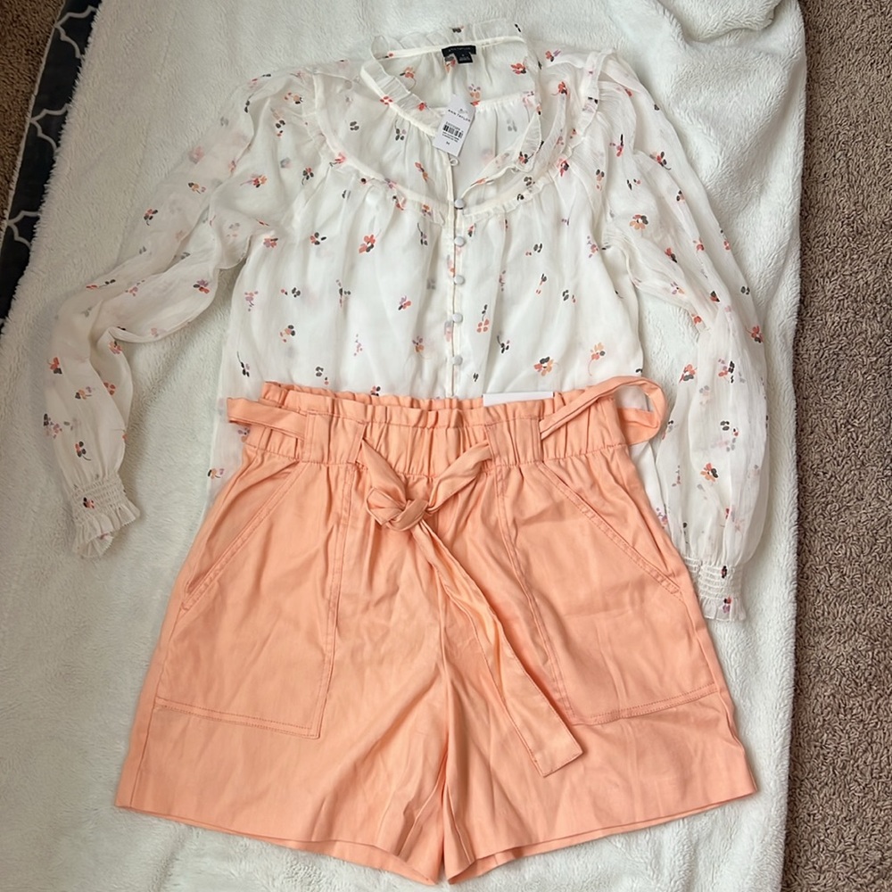 An Taylor - floral blouse and coral shorts - size M